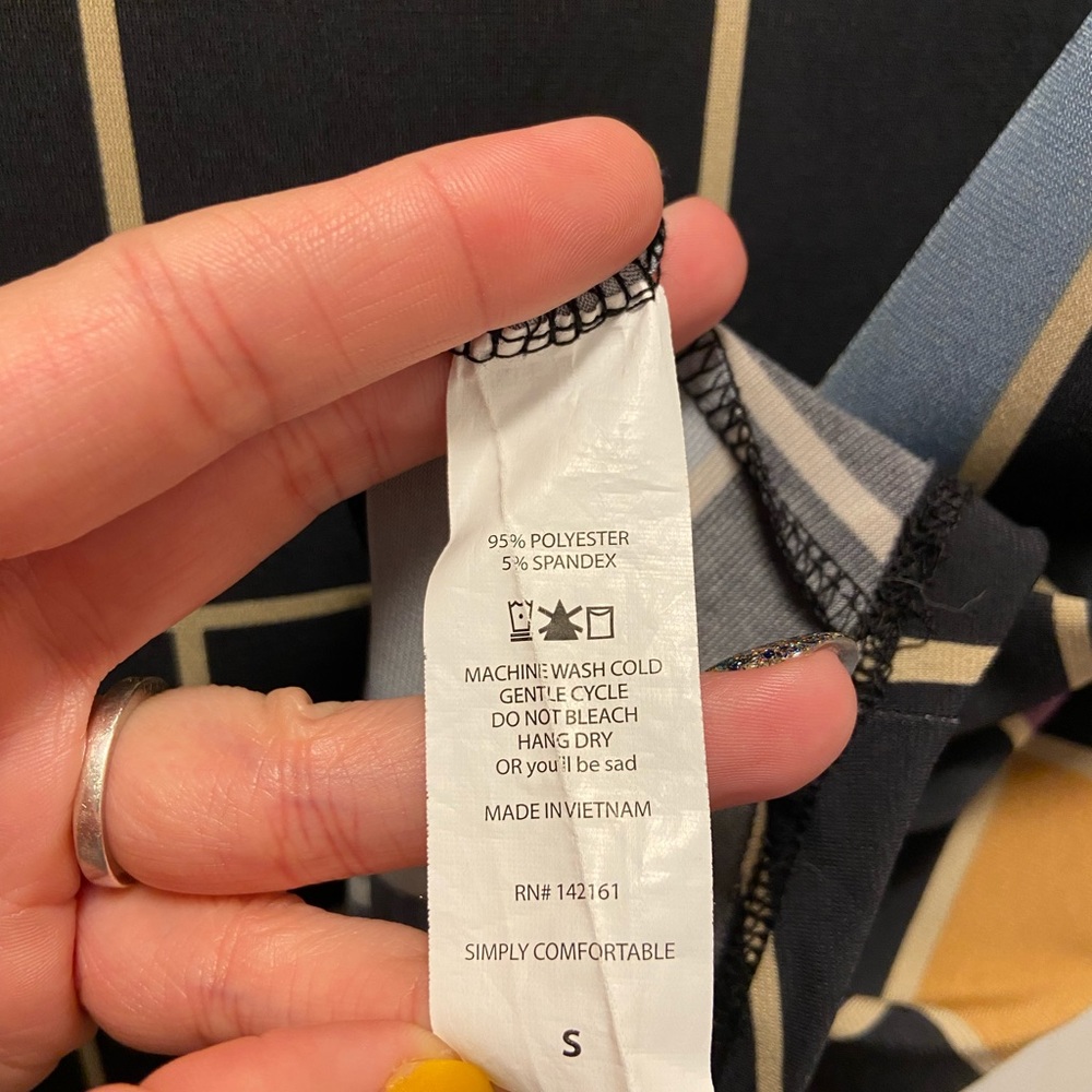 Lularoe Irma With Geometric Pattern - image 3